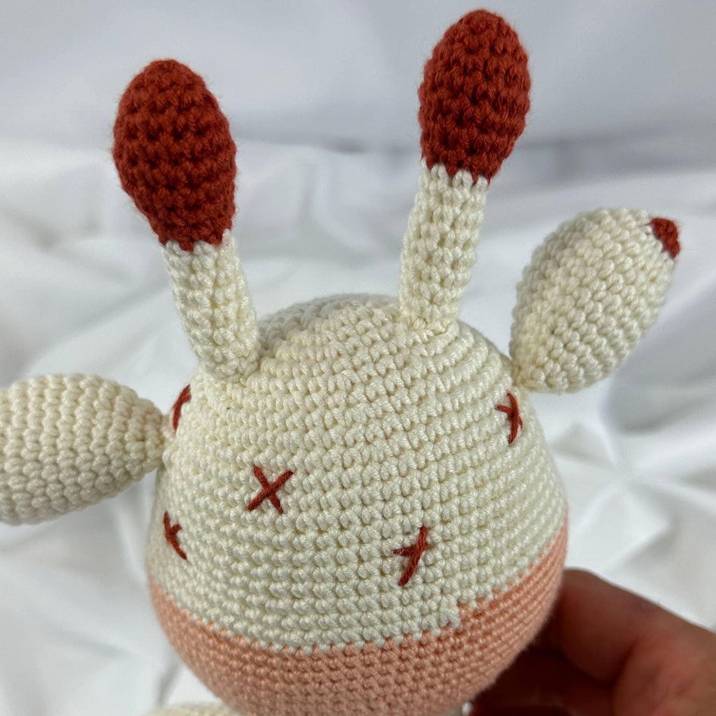 Handmade Crochet Musical Giraffe Toy, Organic Baby Sleep Aid, Amigurumi toys
